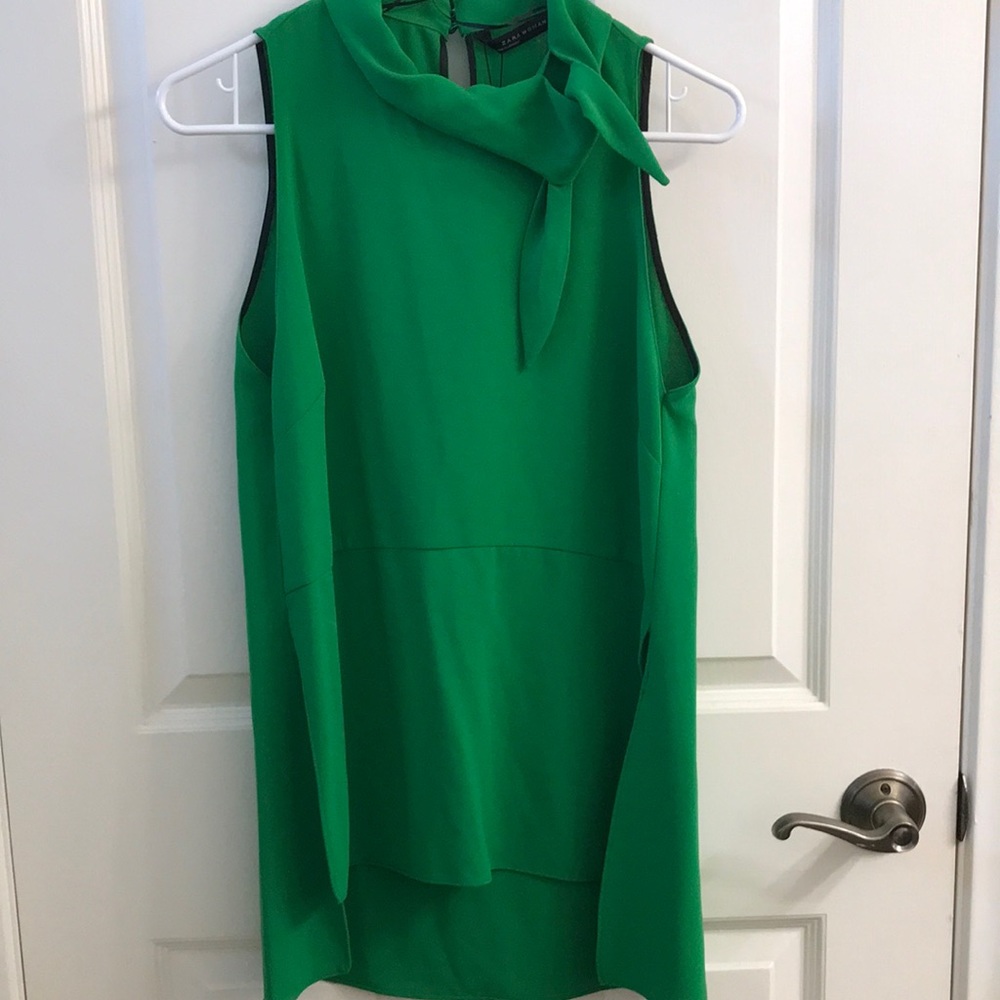 Zara green top size Medium NWT